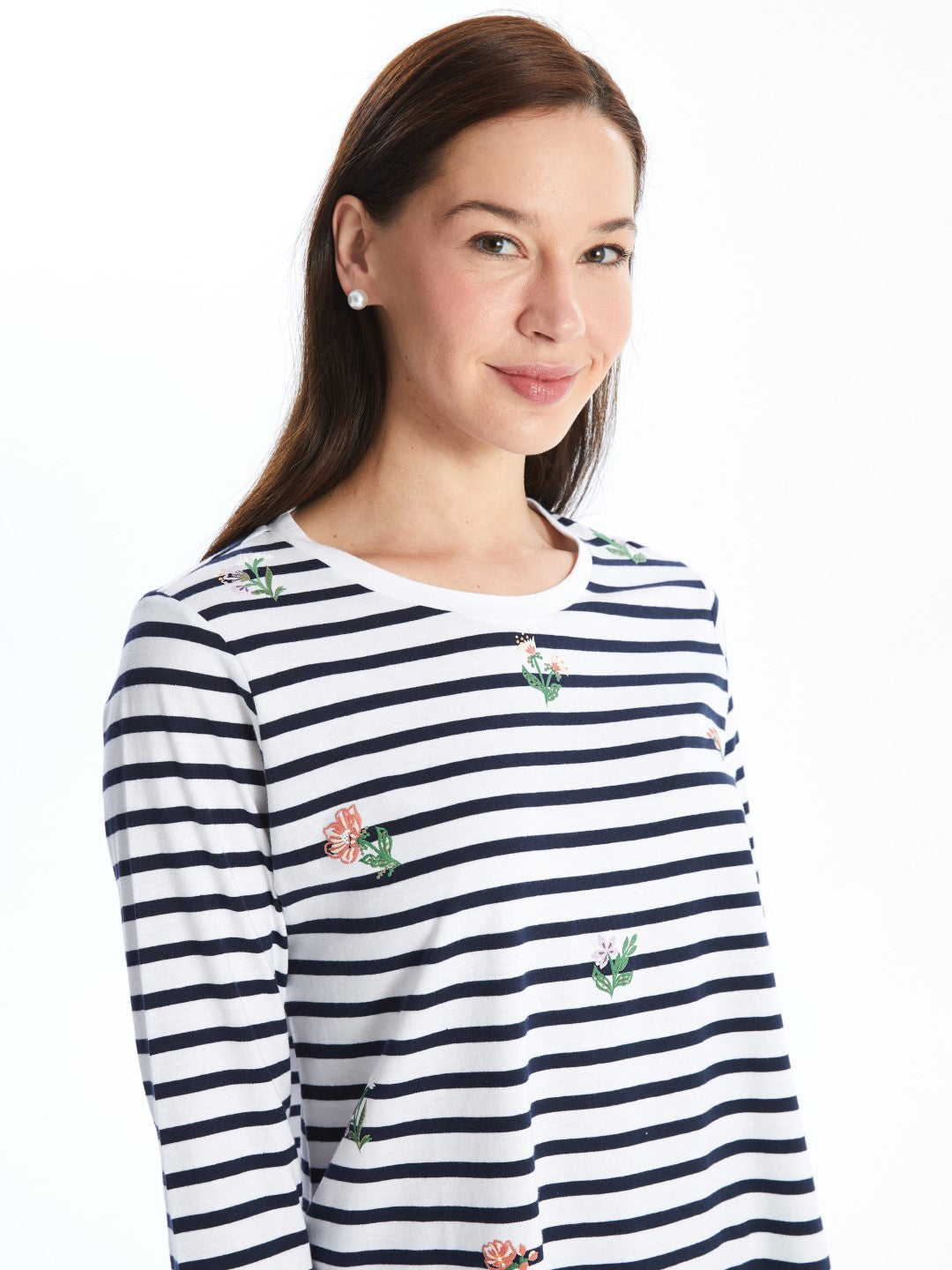 LCW Grace

Navy Blue Striped Crew Neck Striped Long Sleeve Women's T-Shirt