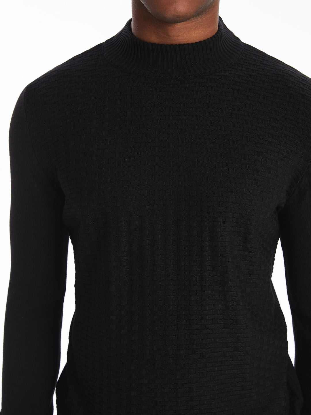 LCWAIKIKI Classic

New Black Turtleneck Long Sleeve Men's Knitwear Sweater