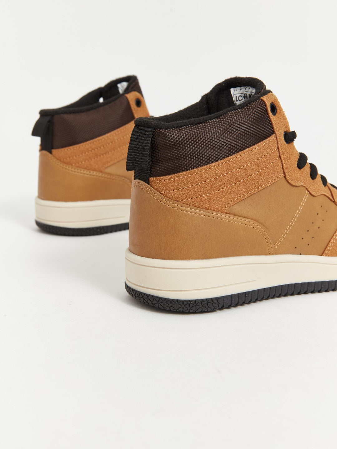 LCW STEPS

Black Boy's Ankle Sneakers