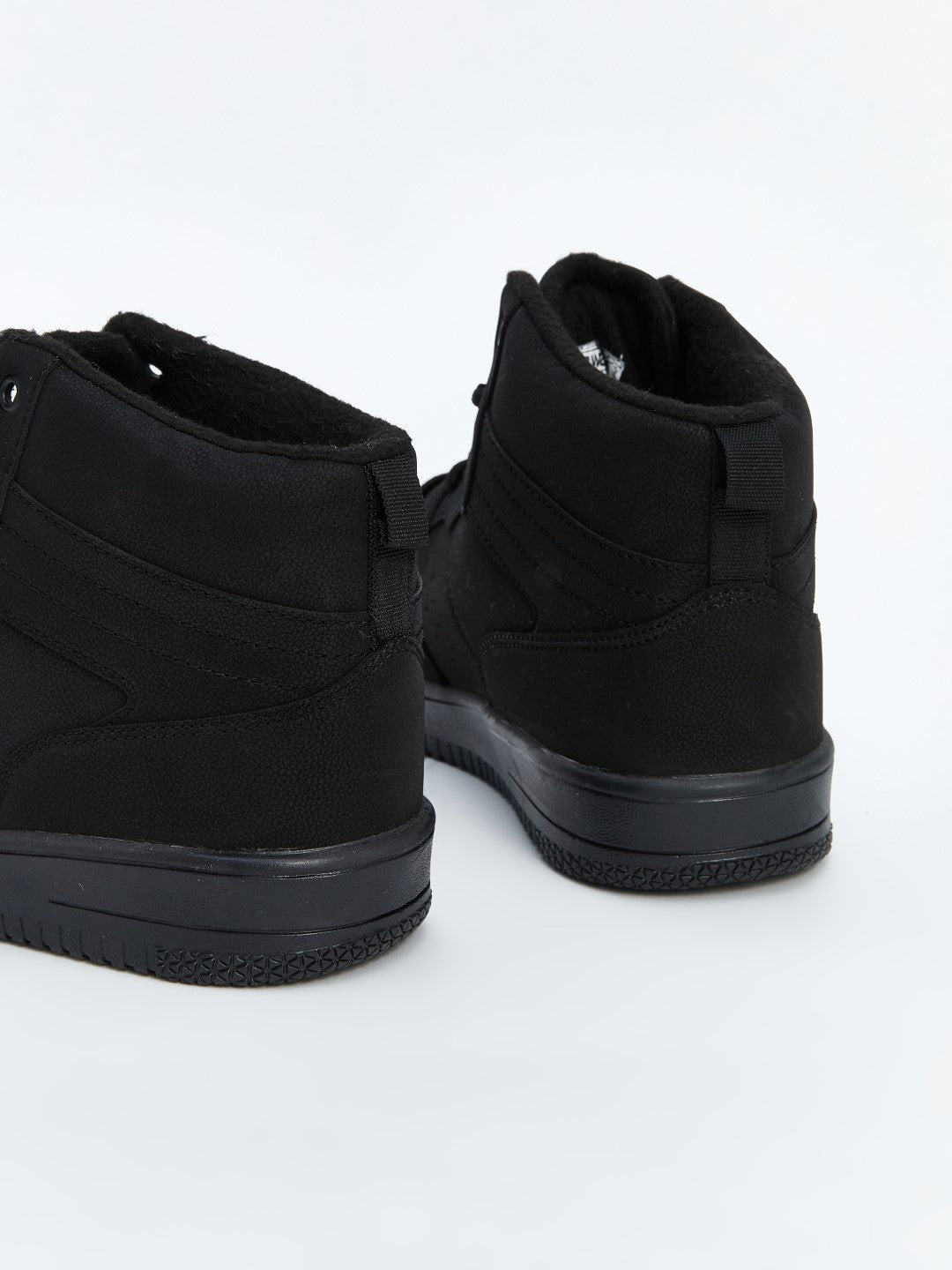 LCW STEPS

Black Boy's Ankle Sneakers