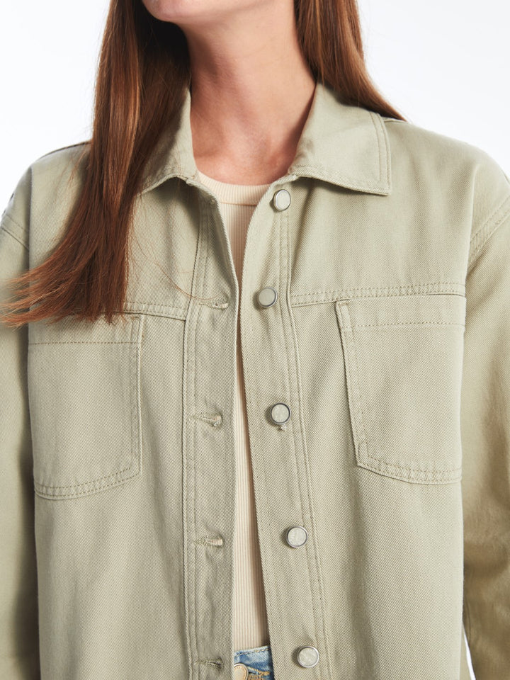 LCWAIKIKI Classic

Matte Mint Green Plain Long Sleeve Oversize Women's Jean Shirt Jacket