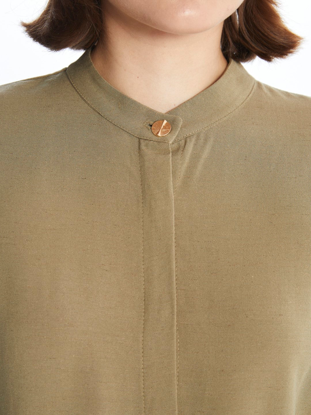 LCWAIKIKI Classic

Light Khaki Mandarin Collar Linen Blend Women's Tunic