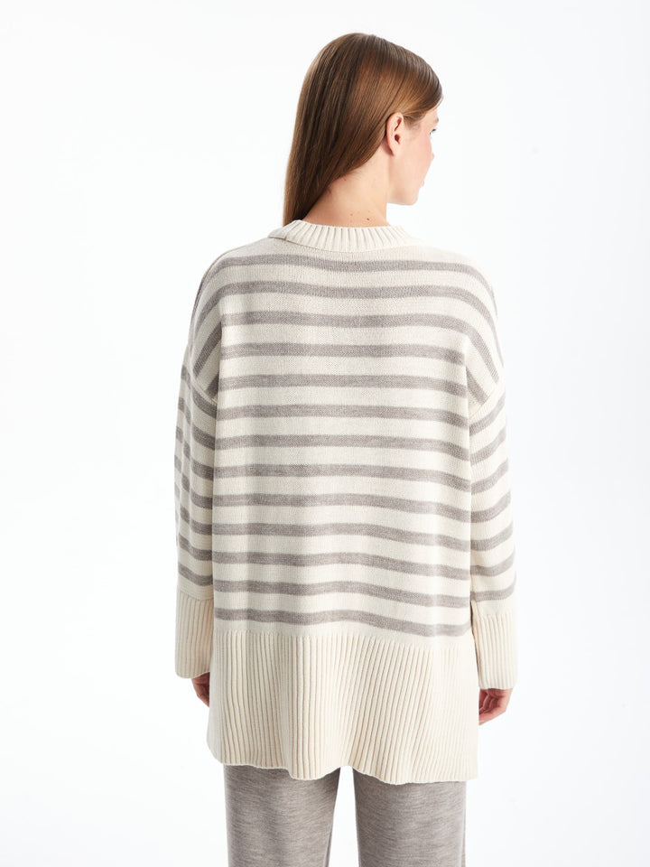 LCWAIKIKI Classic

Ecru Striped Crew Neck Striped Oversize Women's Knitwear Sweater