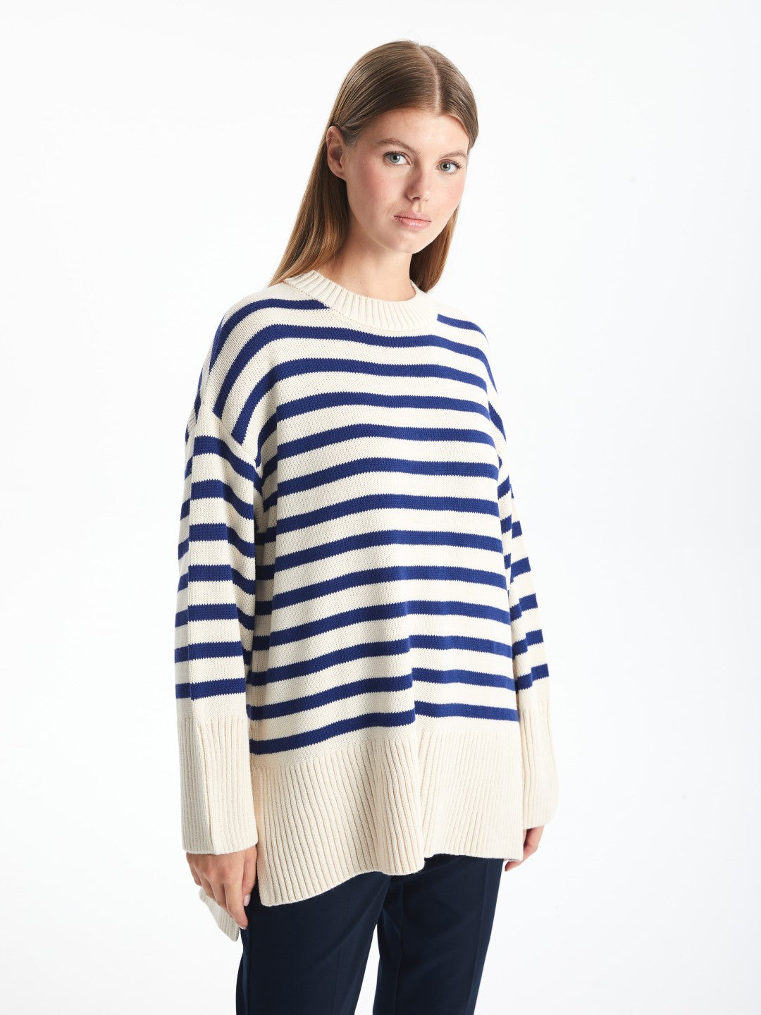 LCWAIKIKI Classic

Ecru Striped Crew Neck Striped Oversize Women's Knitwear Sweater