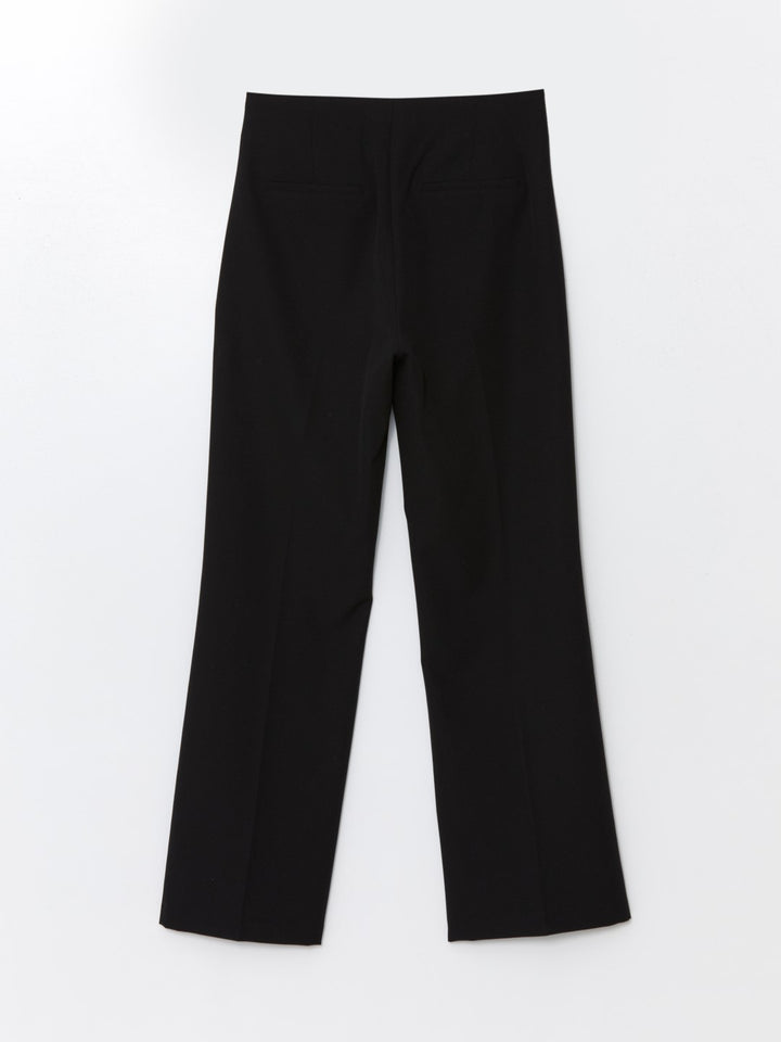 LCWAIKIKI Classic

New Black Standard Fit Women's Trousers