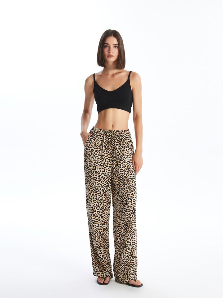 LCW Vision

Brown Printed Elastic Waist Leopard Patterned Women's Trousers