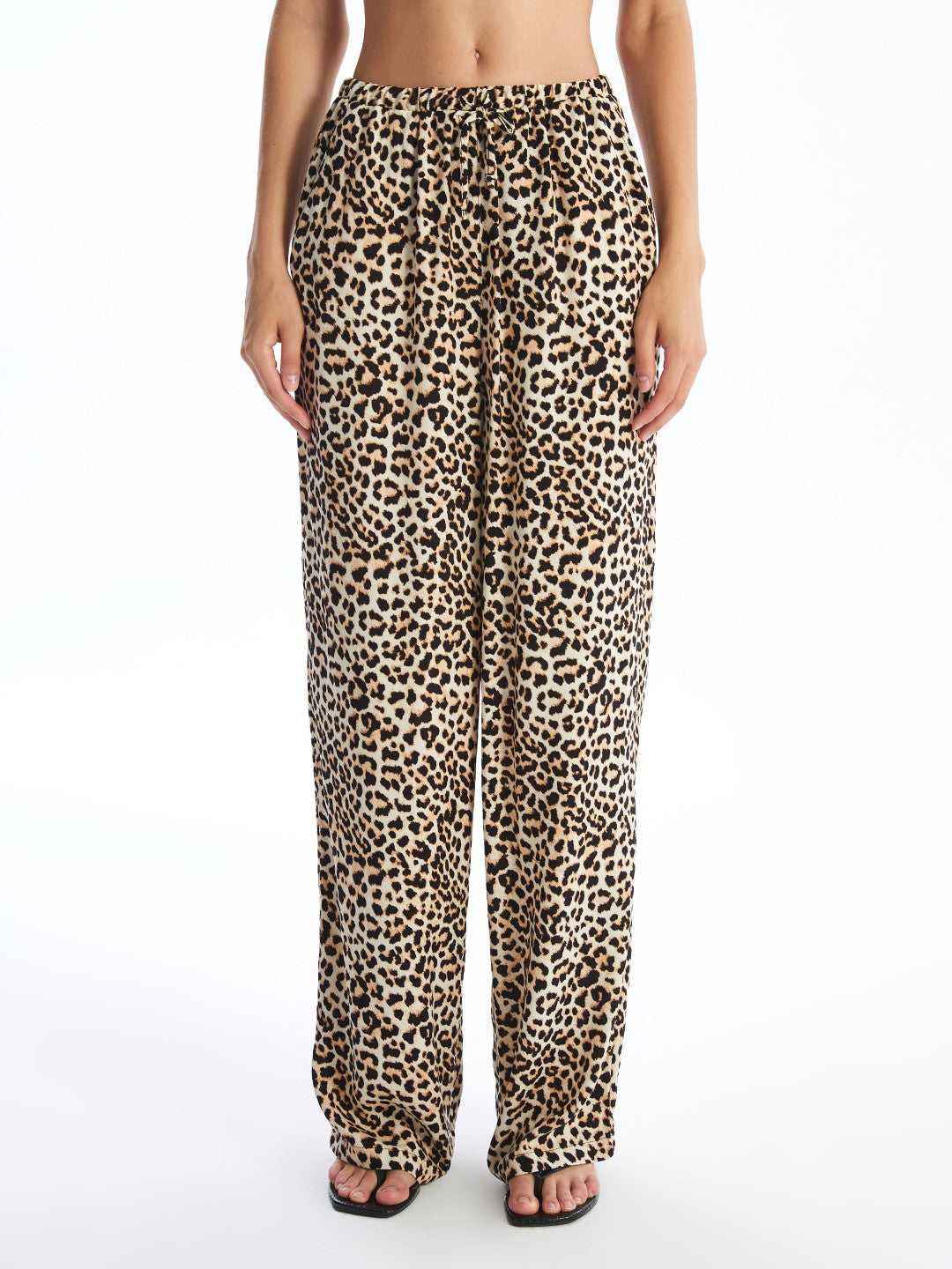 LCW Vision

Brown Printed Elastic Waist Leopard Patterned Women's Trousers