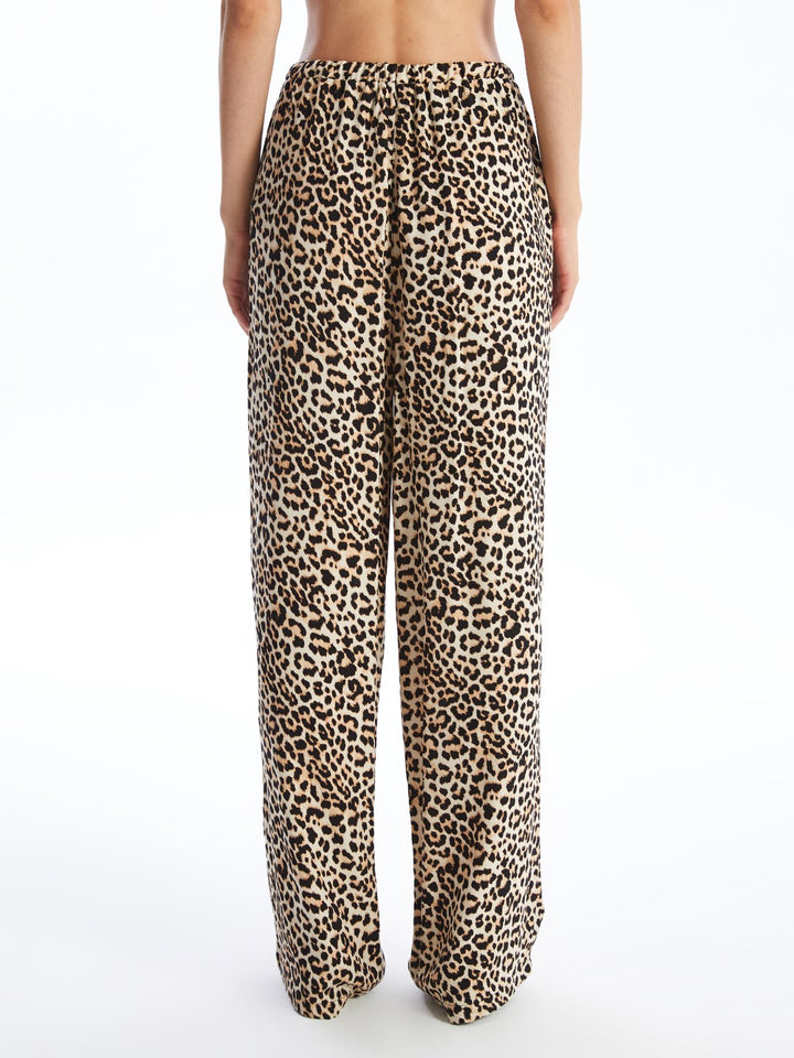 LCW Vision

Brown Printed Elastic Waist Leopard Patterned Women's Trousers