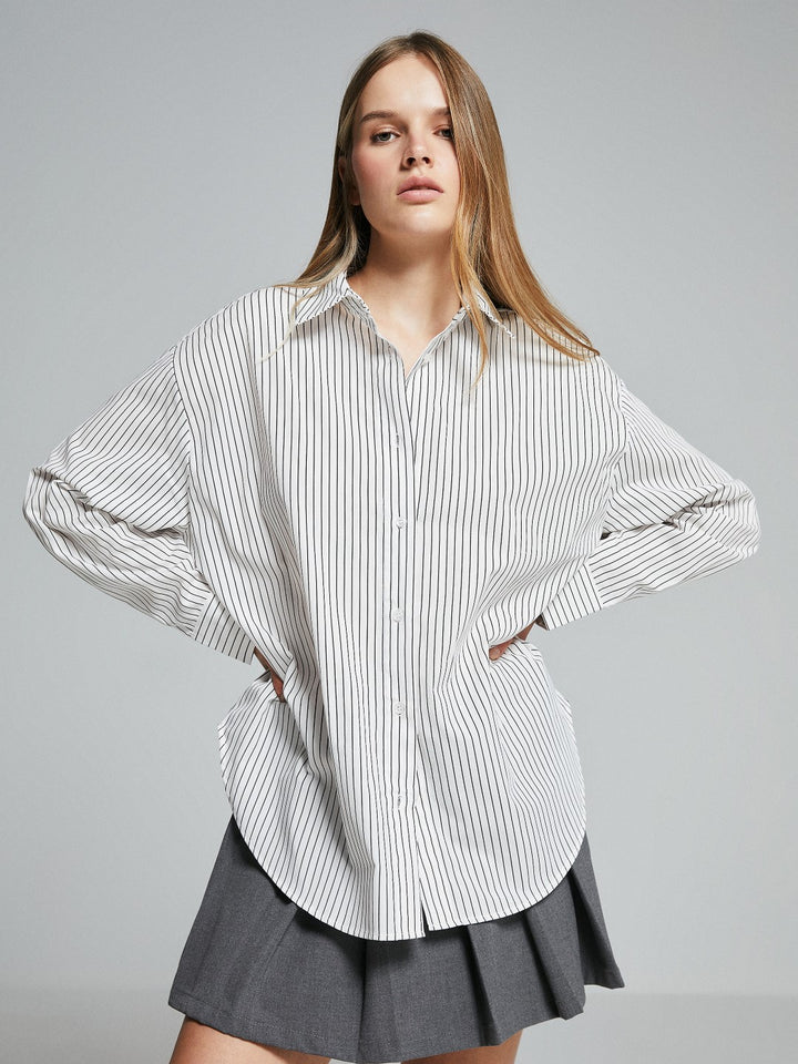 LCW Vision

Black Striped Striped Oversize Women's Shirt