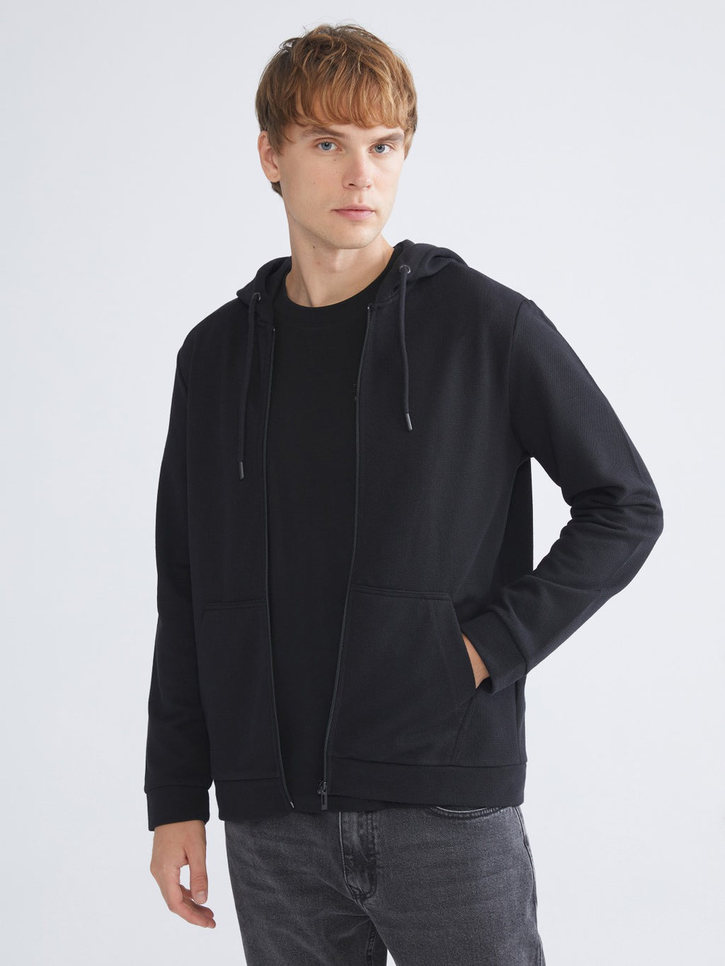 Xside Black Hooded Long Sleeve Men Zippered Sweatshirt