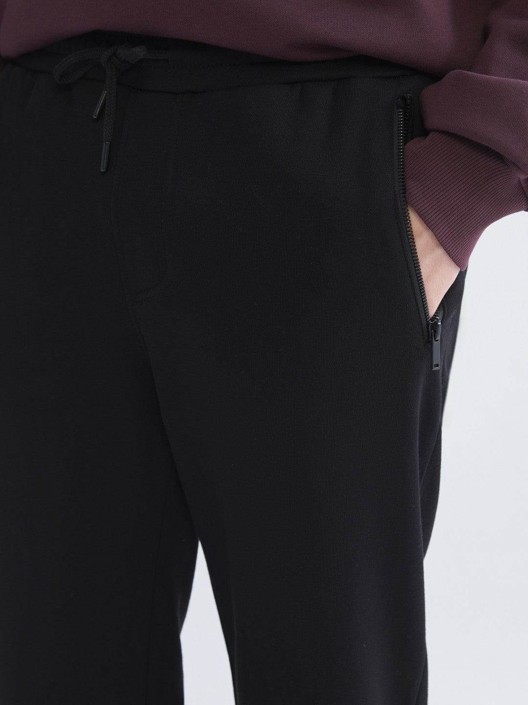 Xside Black Slim Fit Men Thick Jogger Sweatpants