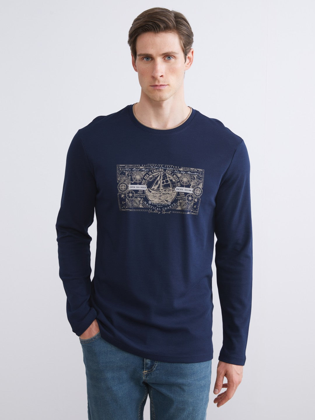 LCW Classic Navy Blue Crew Neck Long Sleeve Printed Men Sweatshirt