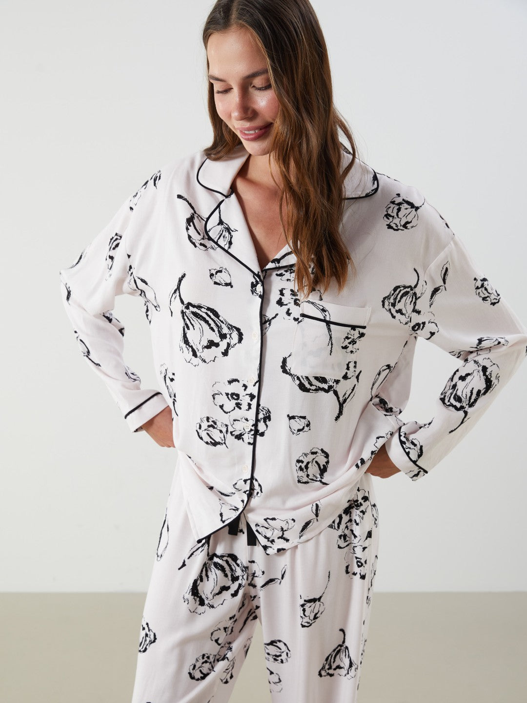 LCW Dream Beige Shirt Collar Printed Women Pajama Set