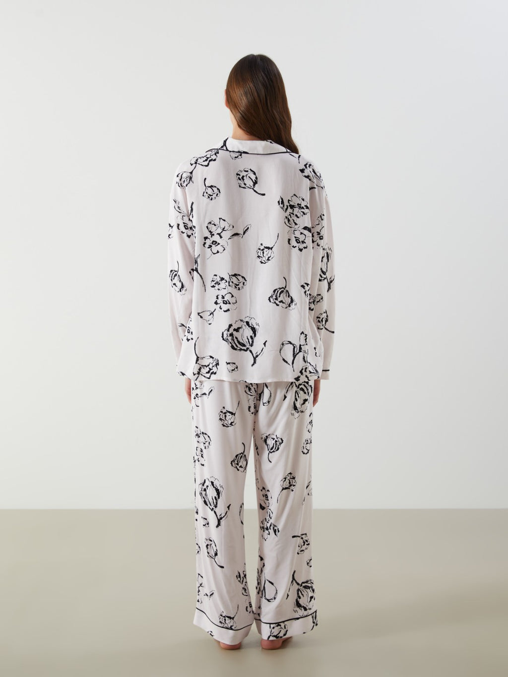 LCW Dream Beige Shirt Collar Printed Women Pajama Set