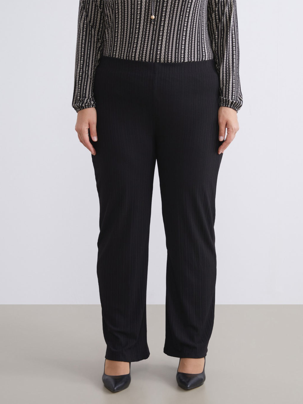 LCW Classic Elastic Waist Textured Women Sweatpants