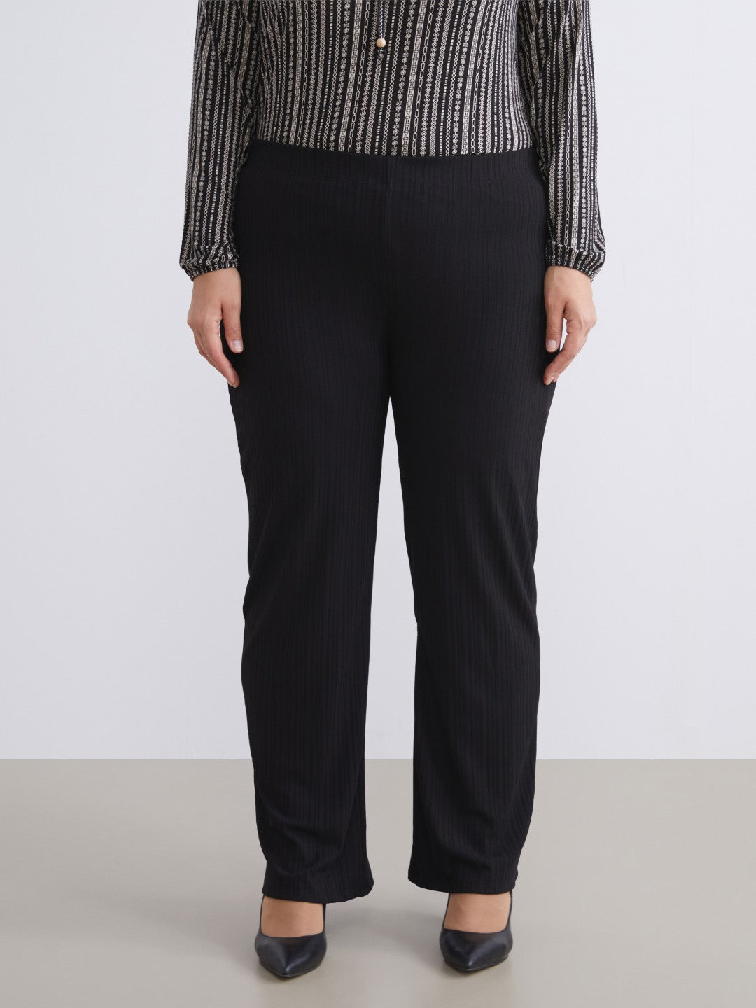 LCW Classic Elastic Waist Textured Women Sweatpants