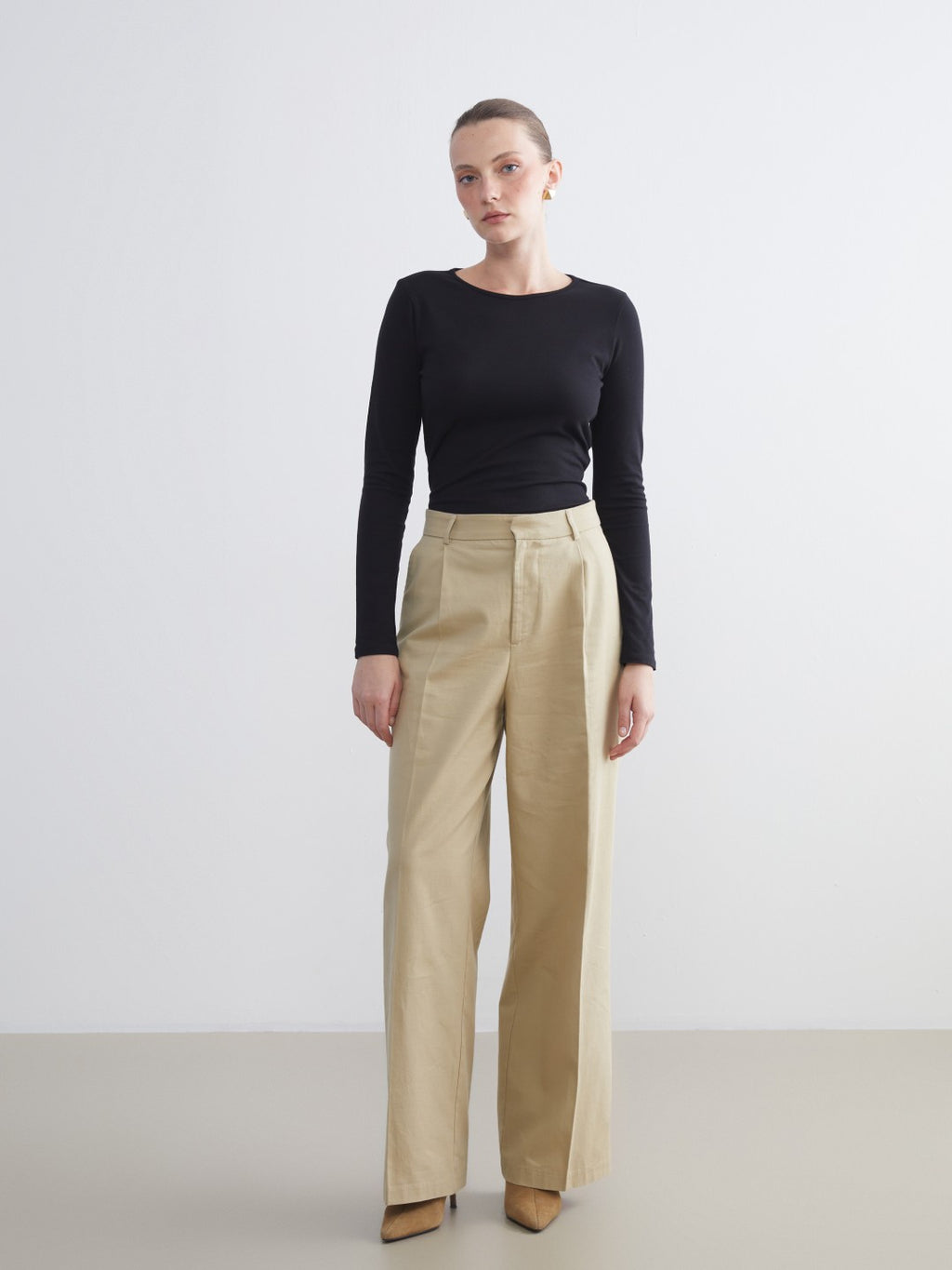 LCW Classic Black Crew Neck Women Bodysuit