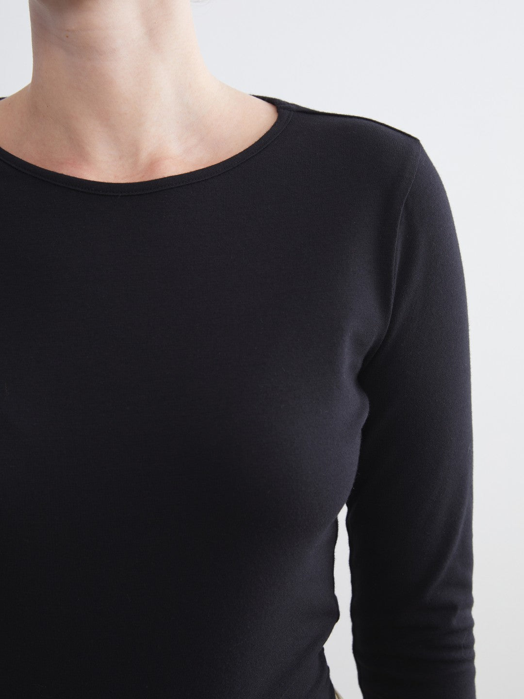 LCW Classic Black Crew Neck Women Bodysuit