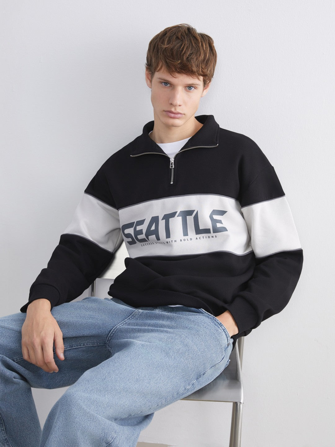 Xside Funnel Neck Color Block Men Sweatshirt