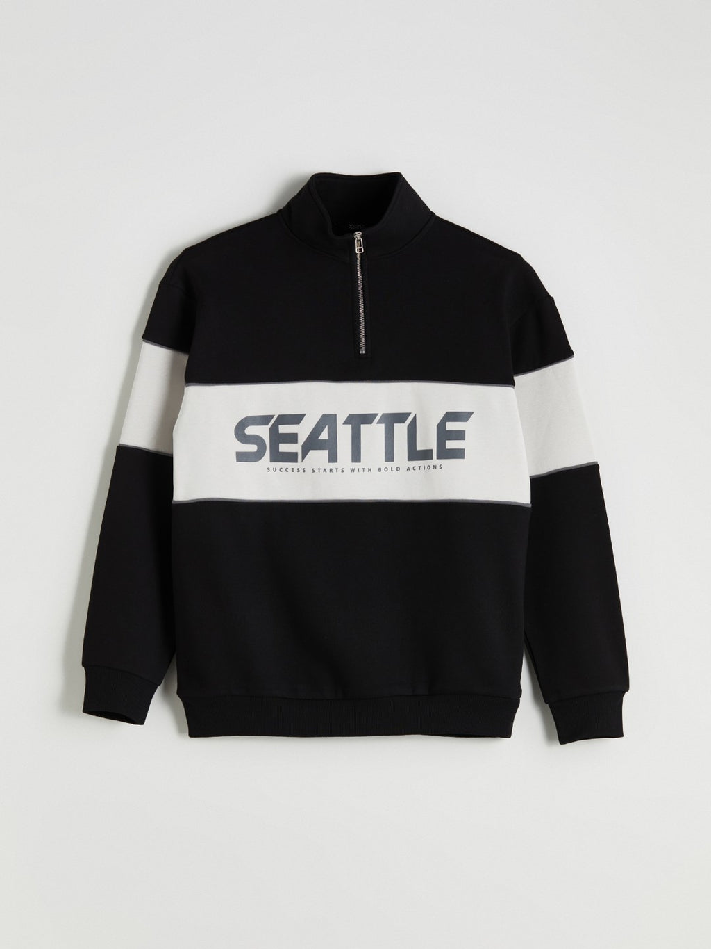 Xside Funnel Neck Color Block Men Sweatshirt