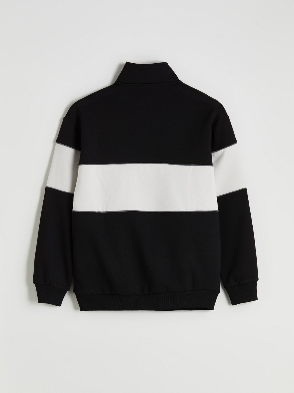 Xside Funnel Neck Color Block Men Sweatshirt
