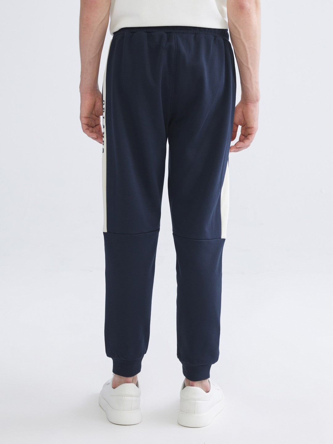 Xside Gray Standard Fit Men Jogger Sweatpants