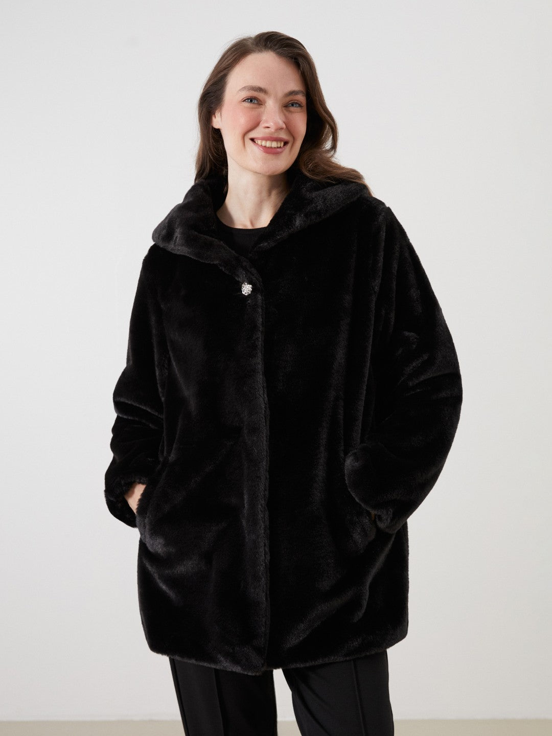 LCW Grace Black Hooded Women Thick Fur Coat