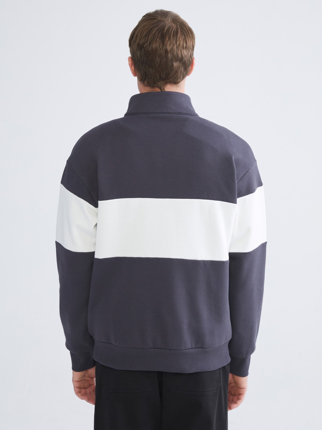 Xside Funnel Neck Printed Men Sweatshirt