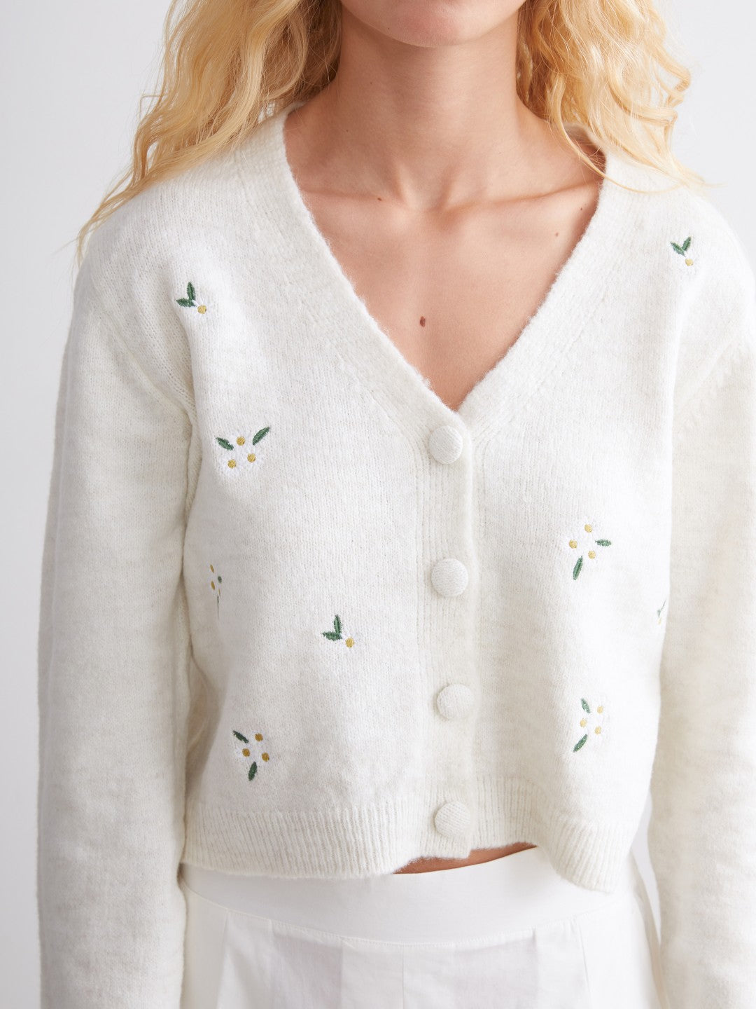 Xside Ecru V-Neck Floral Embroidered Women Knitwear Cardigan