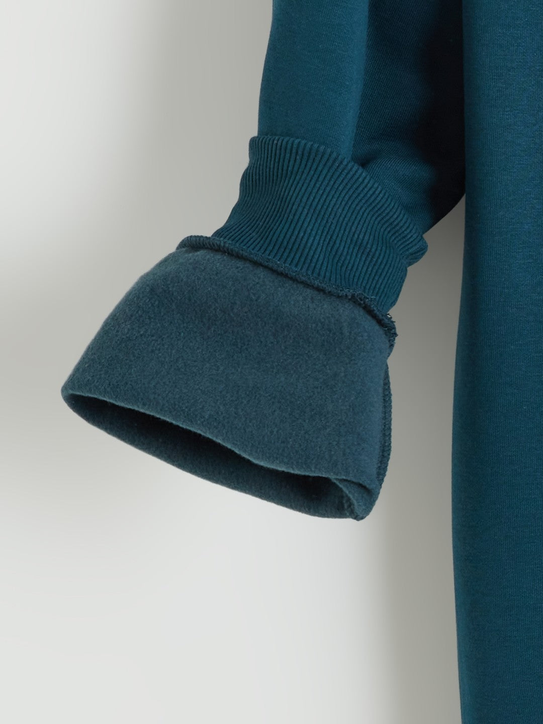 Xside Funnel Neck Color Block Men Thick Sweatshirt