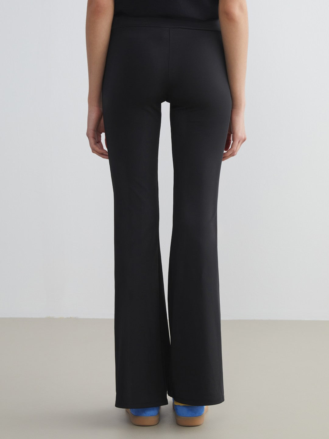 Xside Black Elastic Waist Flared Leg Women Leggings