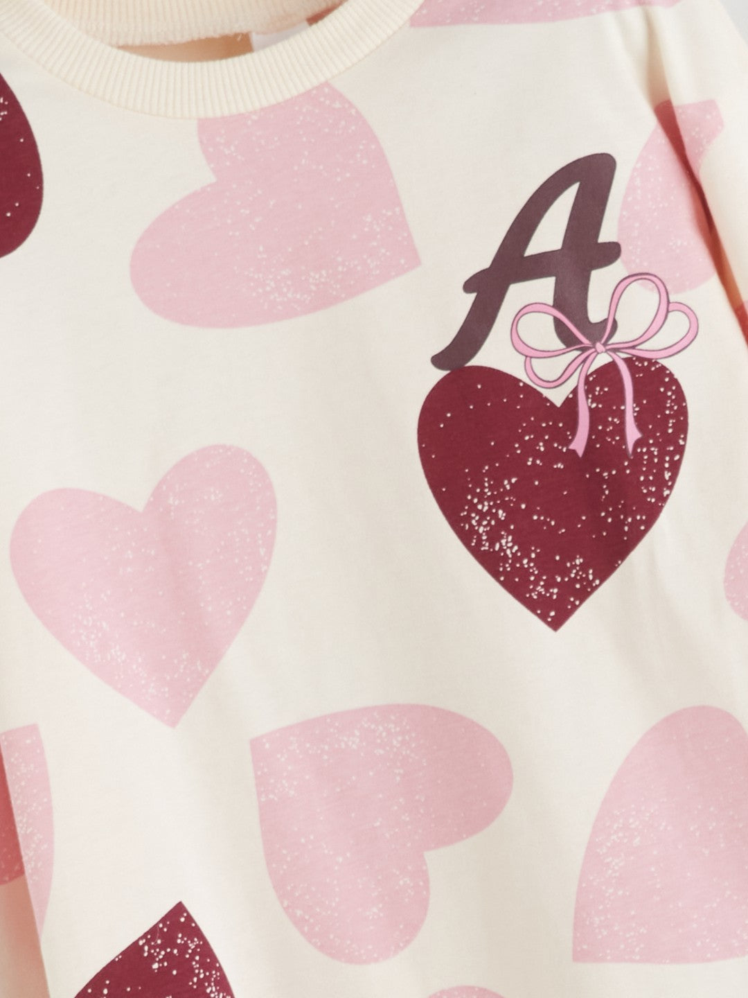 LCW Baby Ecru Crew Neck Heart Printed Girls T-Shirt