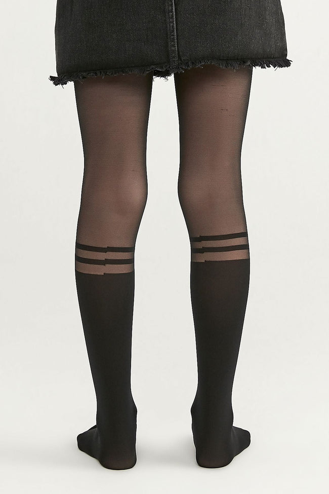 كولون جميل بنقوش الأقحوان الأبيض Main Image