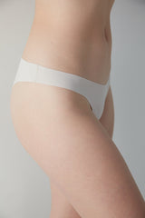 سروال داخلي برازيلي قطن على شكل حرف V مقصوص بالليزر