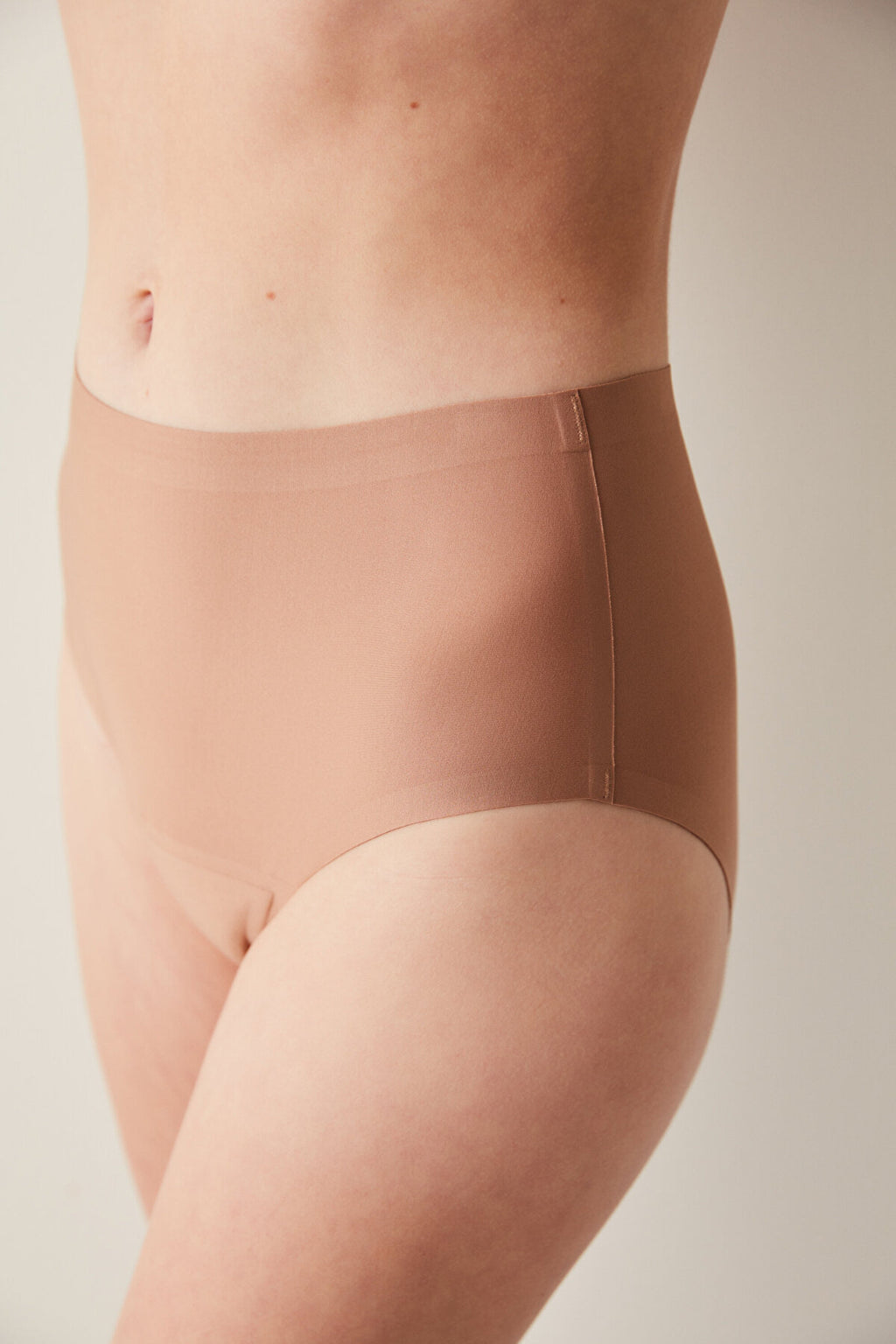 سروال داخلي اسود