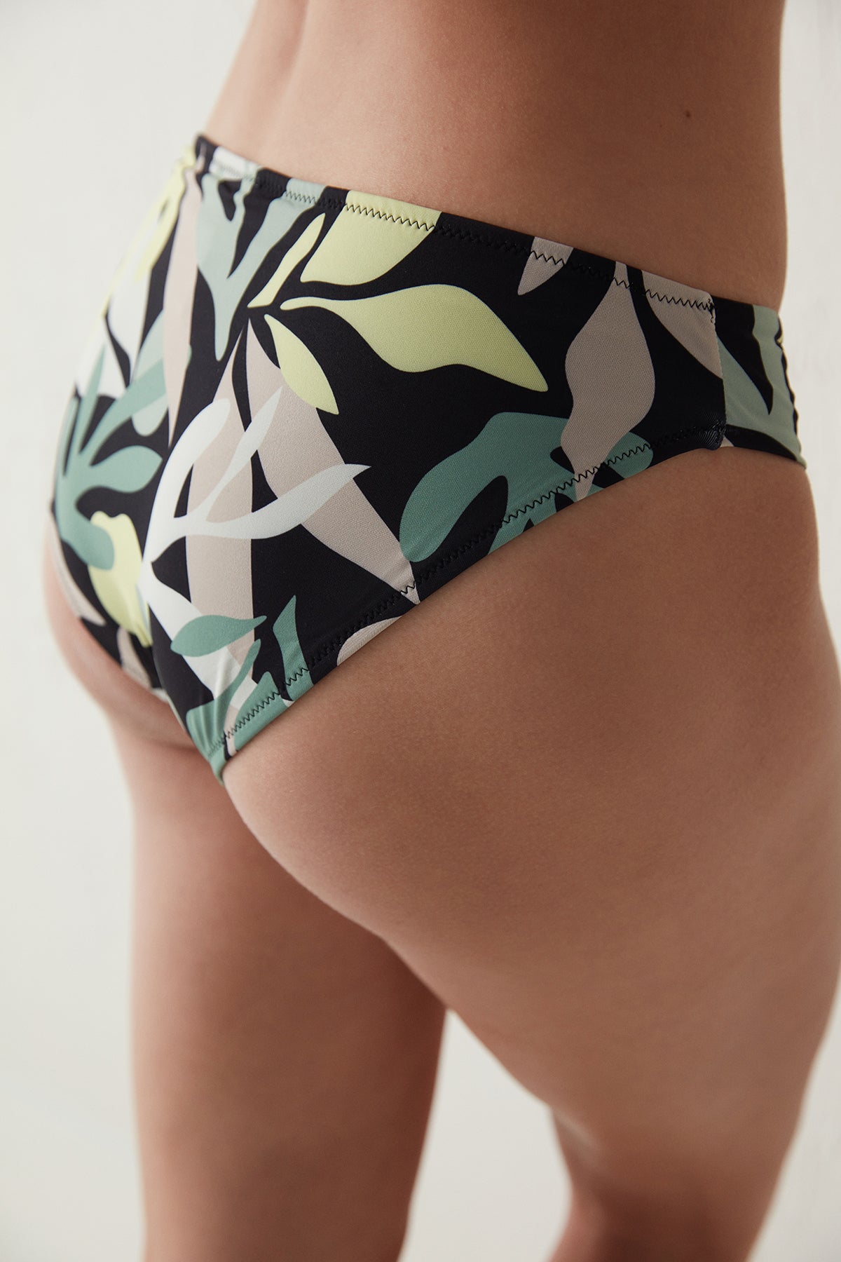 Sandra Side Bottom