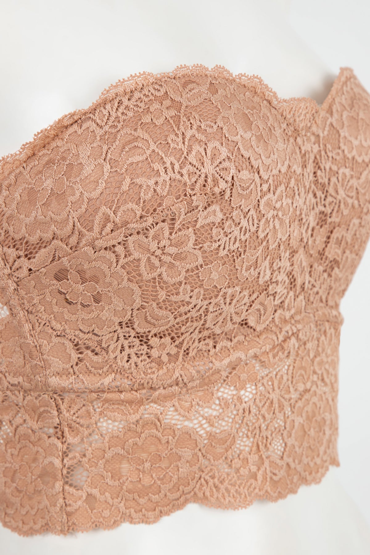 حمالة صدر بدون حمالات