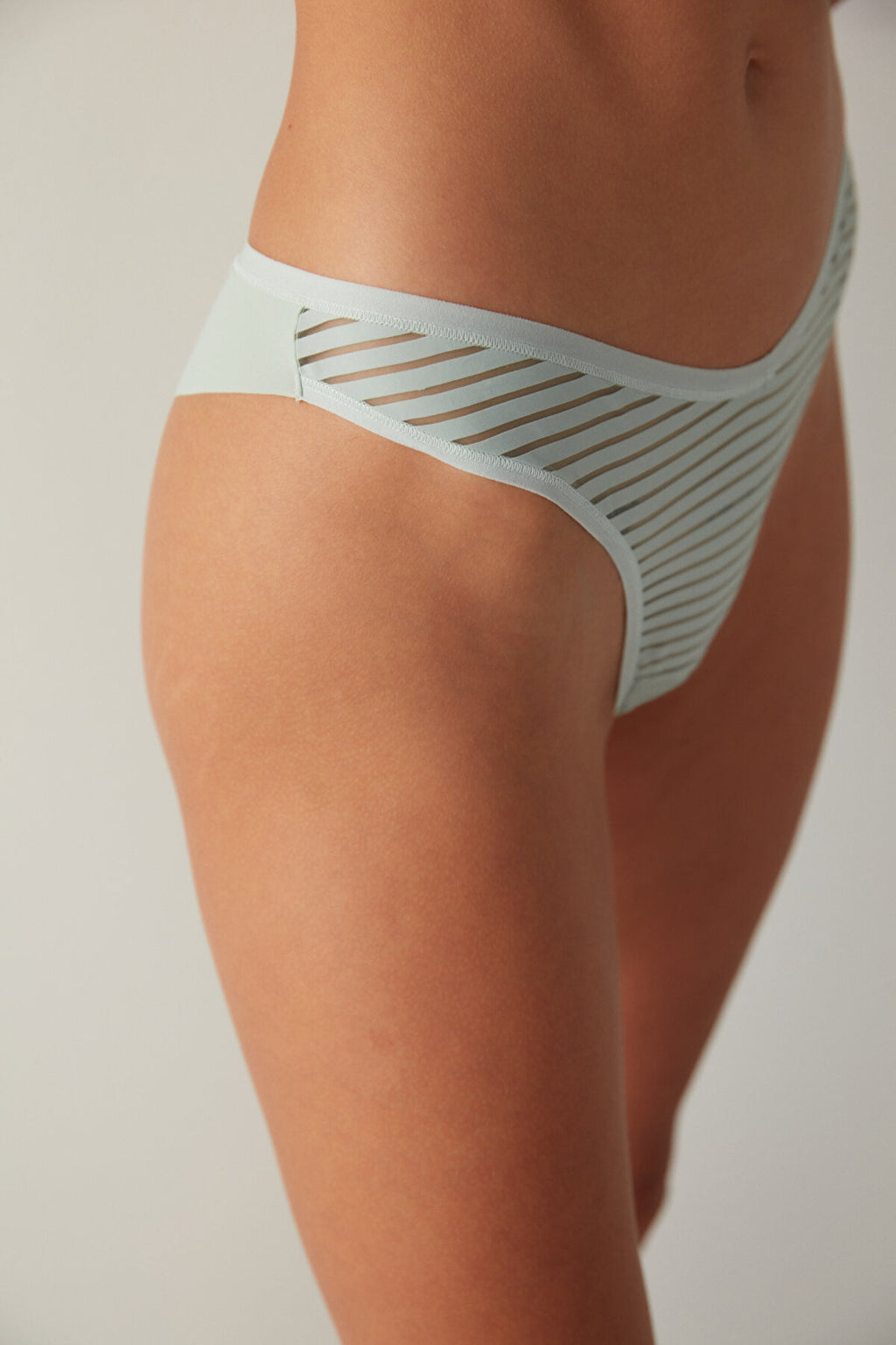 Nude Colors V Shape Beige Brazilian