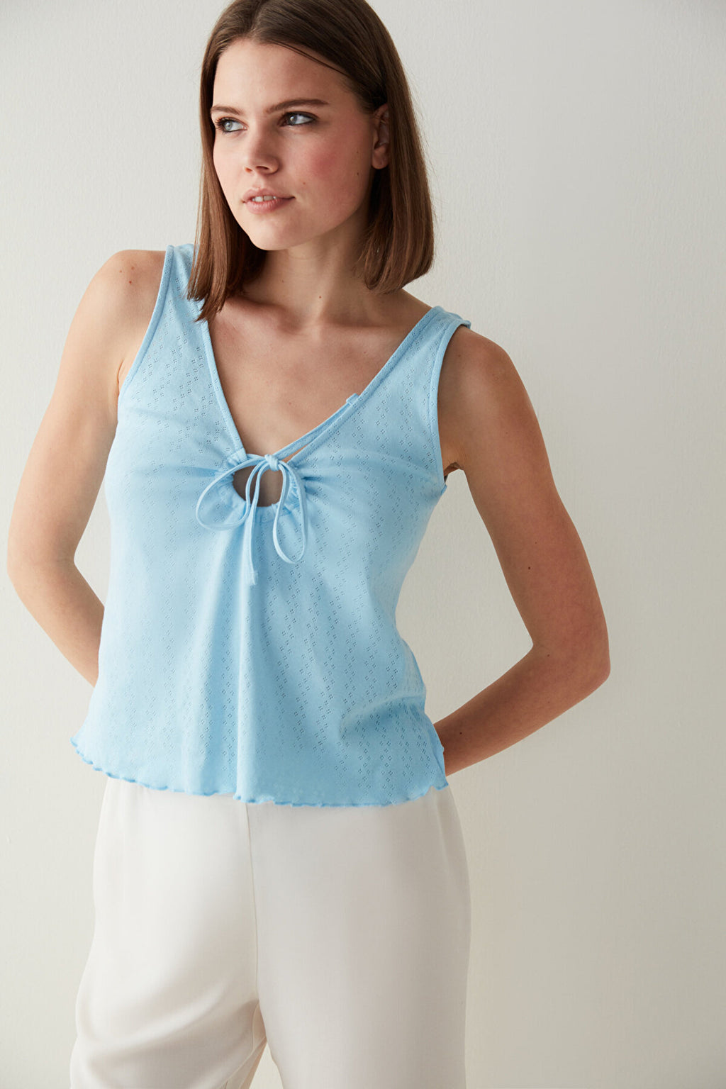 Flora Blue Pointel Atlet