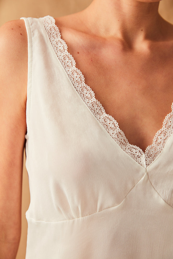 White Bridal Deate Satin Dress