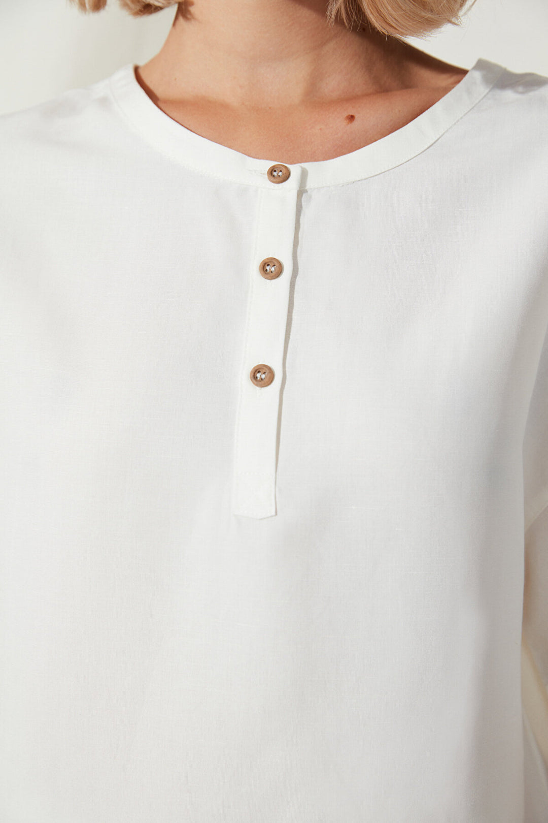 Brea White Linen Tshirt Pj Top