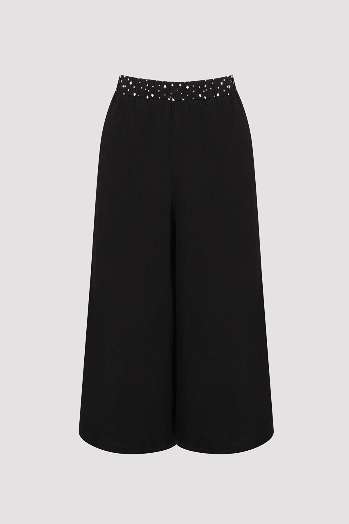 Black Dark Night Capri