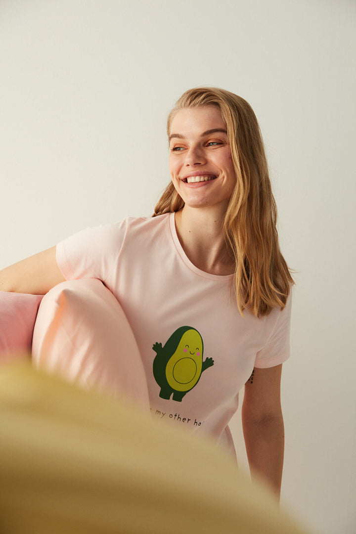 مجموعة Ent Avocado مكونة من شورت وقميص بأكمام قصيرة