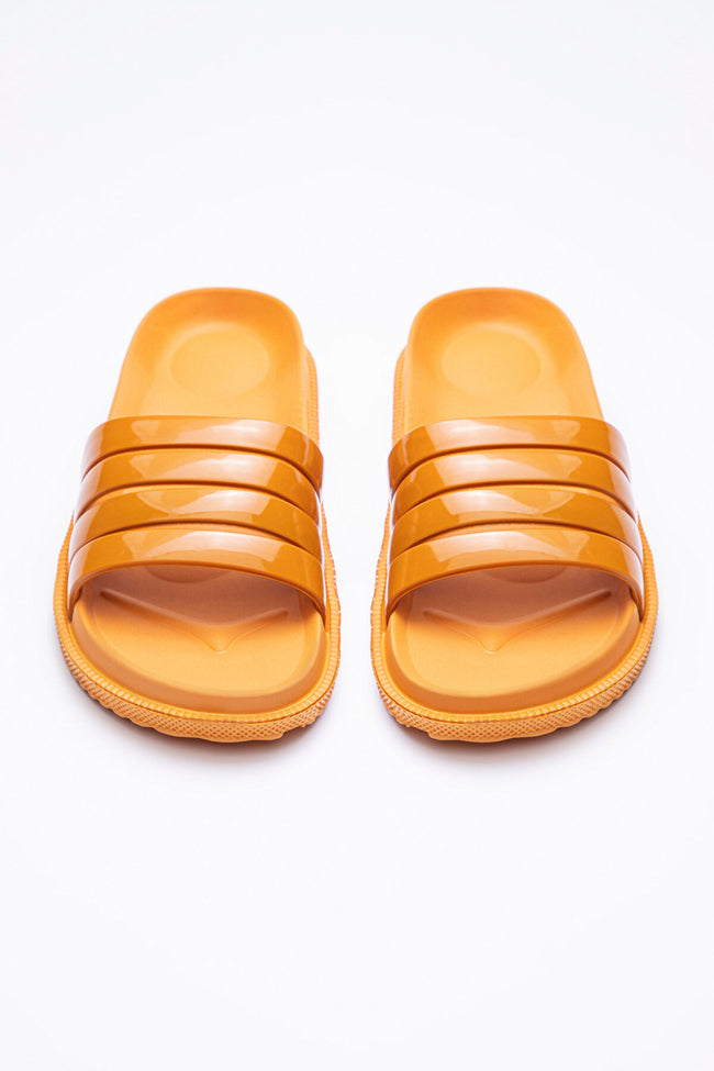 بيتي سليبر Hover Image