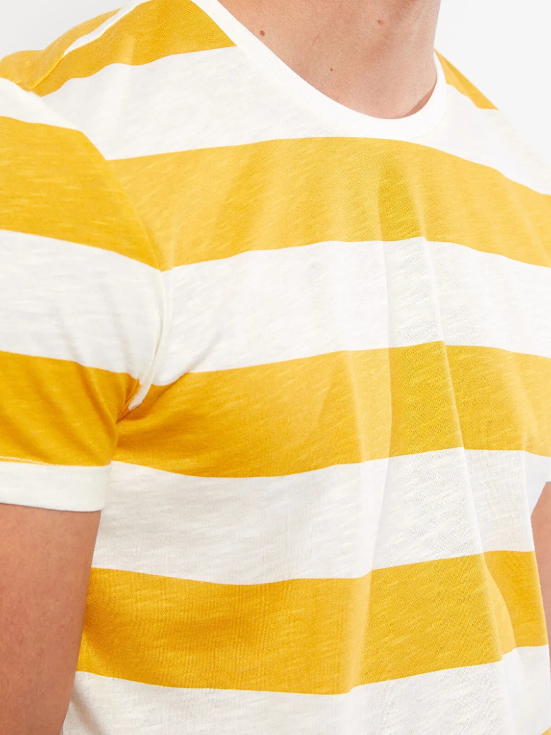 Lcw Casual Crew Neck Short Sleeve Color Block Combed Cotton Men T-Shirt