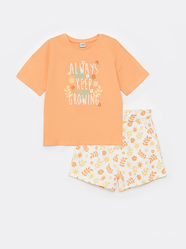 Crew Neck Printed Short Sleeve Girls T-Shirt and Shorts Hover Image