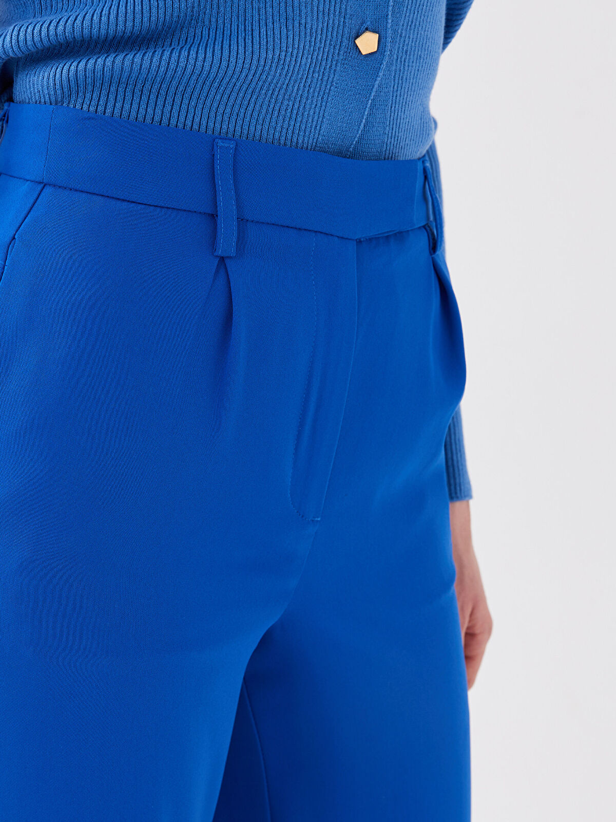 Comfortable Fit Straight Crepe Women Trousers