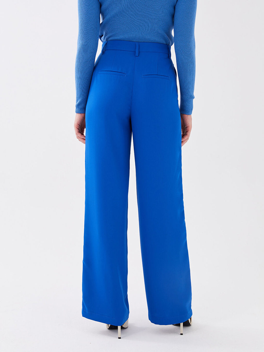 Comfortable Fit Straight Crepe Women Trousers