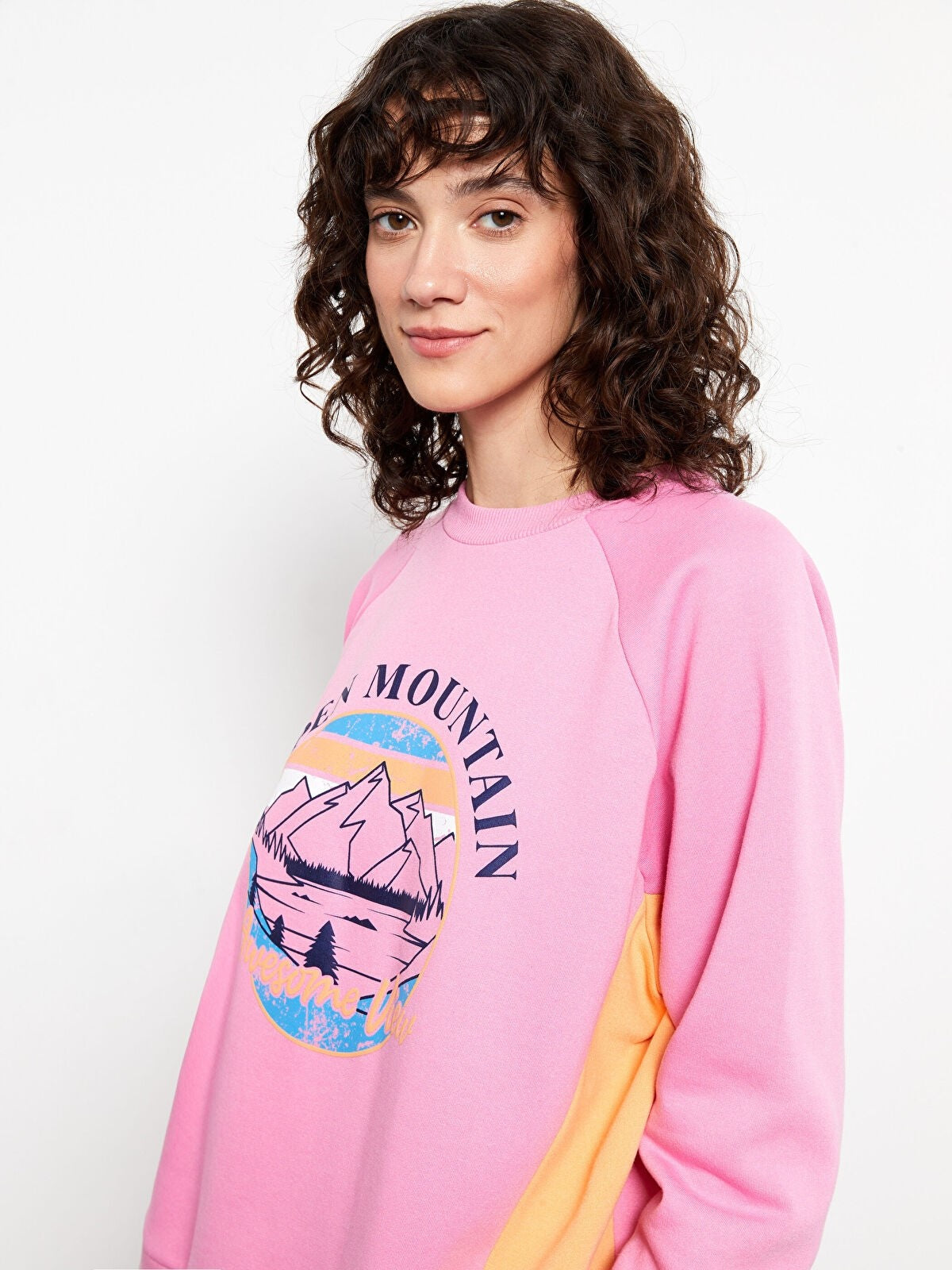 Crew Neck Printed Long Sleeve Women Sweatshirt